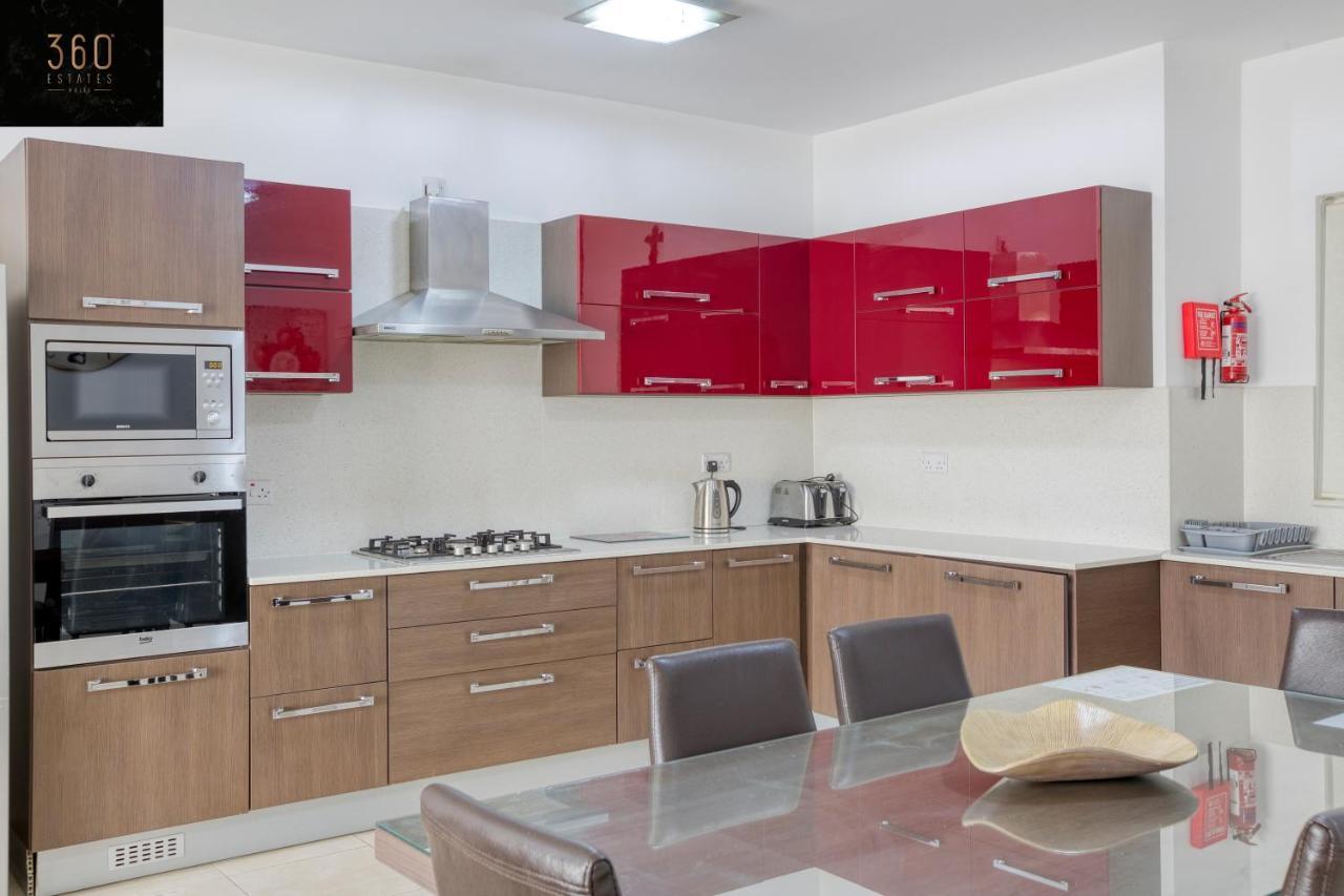 Charming Home Meters From The Seafront With Terrace By 360 Estates St. Paul's Bay Exteriér fotografie