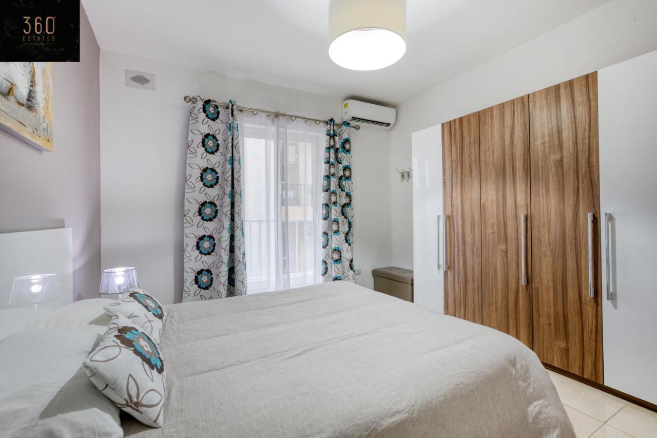 Charming Home Meters From The Seafront With Terrace By 360 Estates St. Paul's Bay Exteriér fotografie