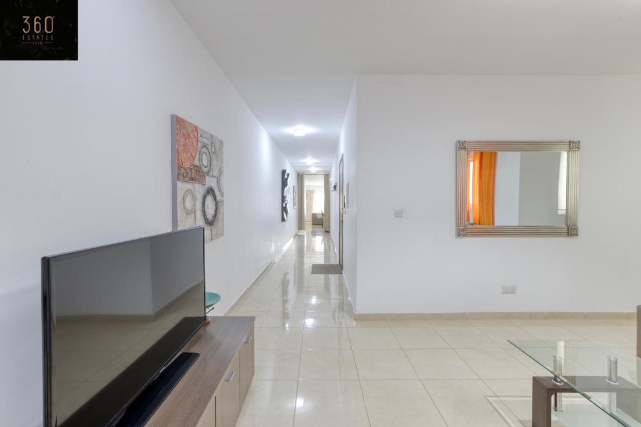 Charming Home Meters From The Seafront With Terrace By 360 Estates St. Paul's Bay Exteriér fotografie